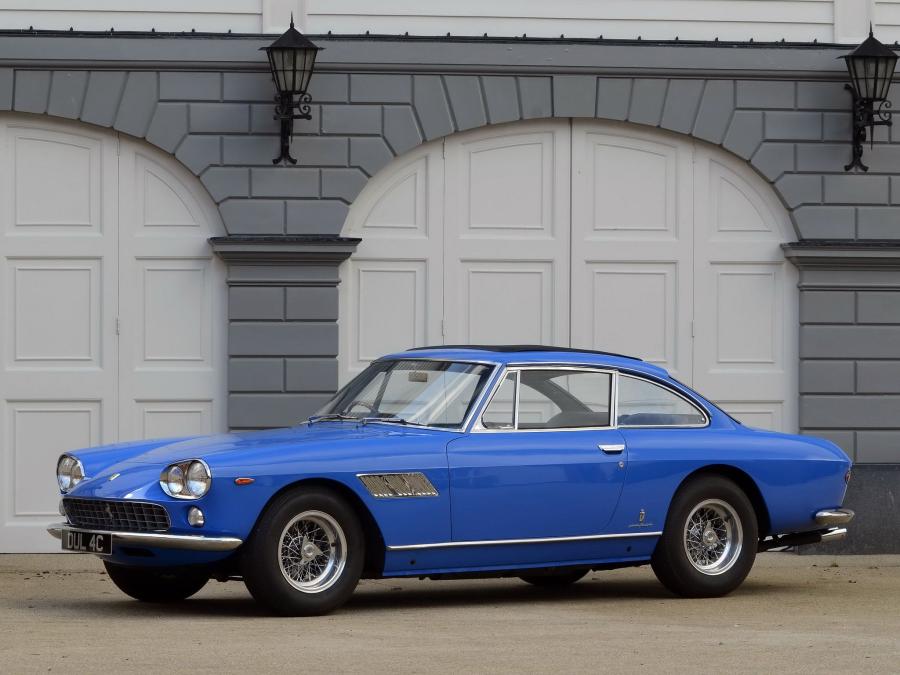 Ferrari 330 GT 2+2 (Series I) 1964 года  (UK) (фото 7 из 20)